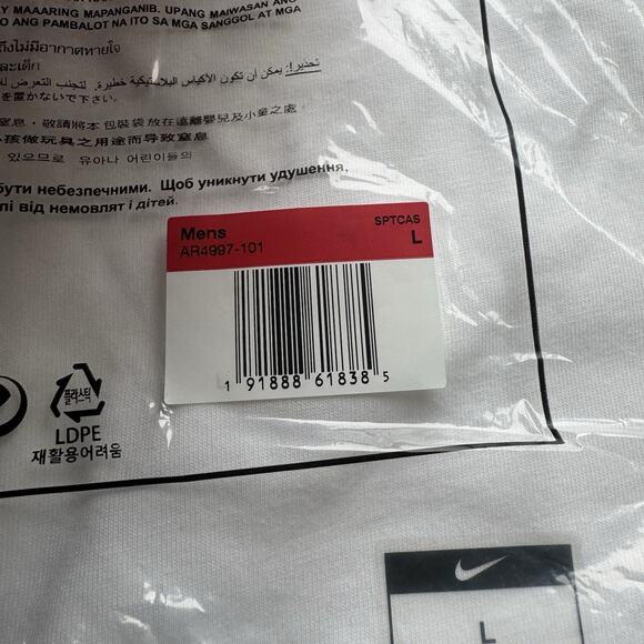 Nike Men's Sportswear Club T-Shirt White/Black 100% Cotton Basic Tee Size Lg - Picture 4 of 4